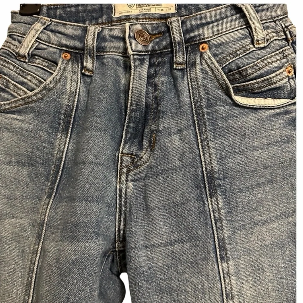 Rock & Roll Denim High Rise Cropped Jeans Women’s Medium Wash Front Seam